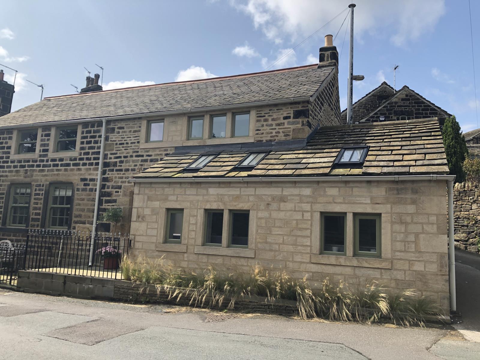 School Cottage, 56 Towngate, Hepworth, HD9 1TE