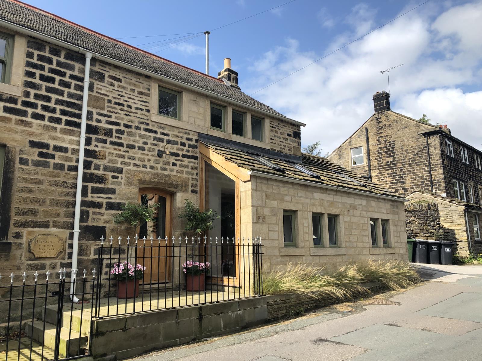 School Cottage, 56 Towngate, Hepworth, HD9 1TE