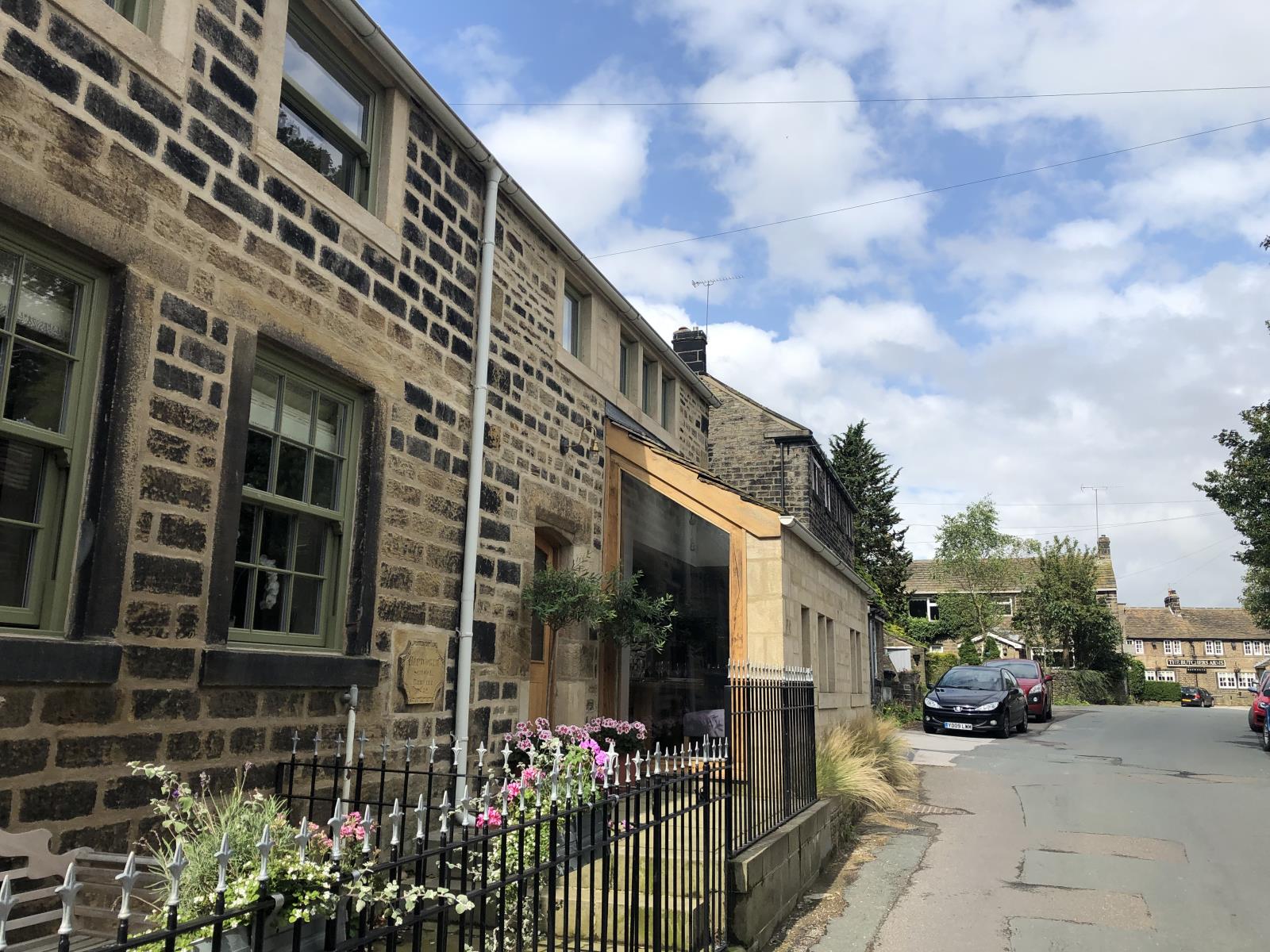 School Cottage, 56 Towngate, Hepworth, HD9 1TE