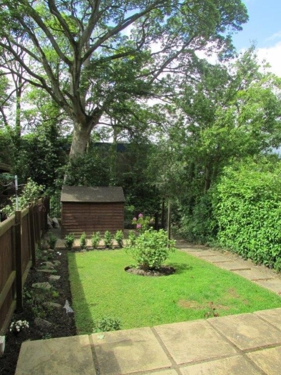 New Mill Road, Brockholes, Holmfirth, HD9 7AZ