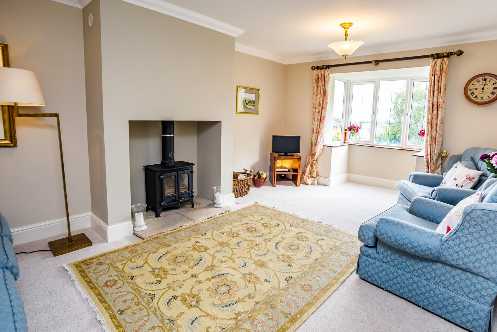 Heather Road, Meltham, Holmfirth, West Yorkshire HD9 4HT