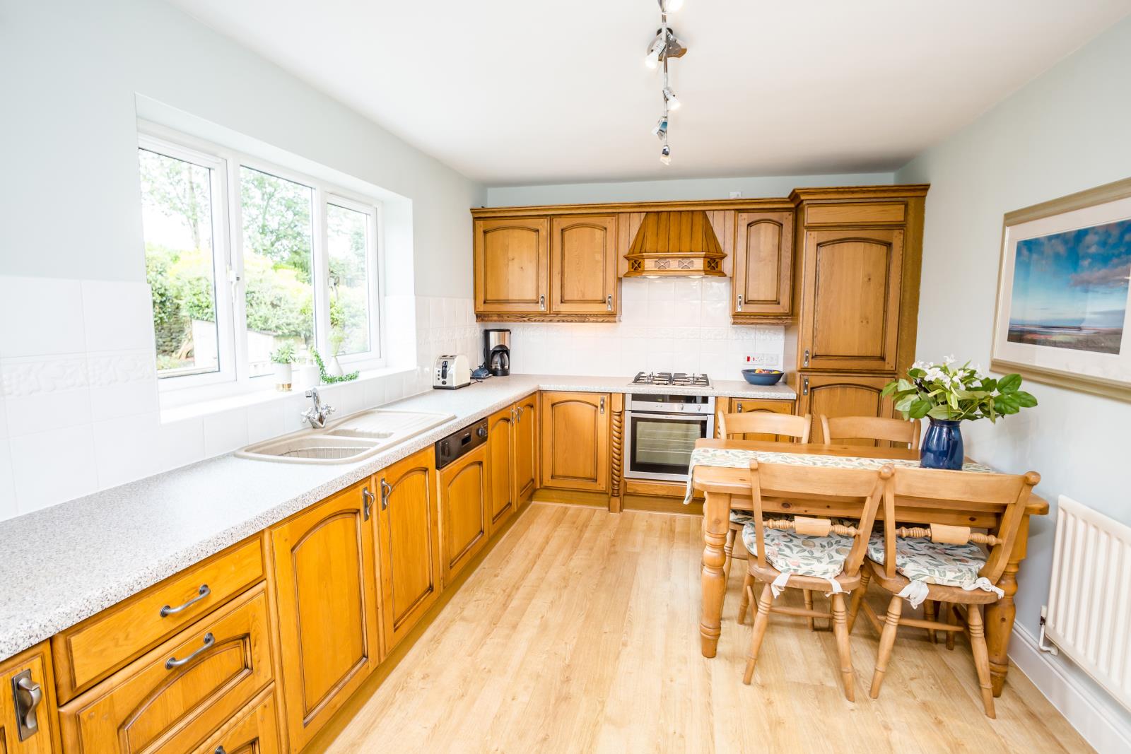 Heather Road, Meltham, Holmfirth, West Yorkshire HD9 4HT