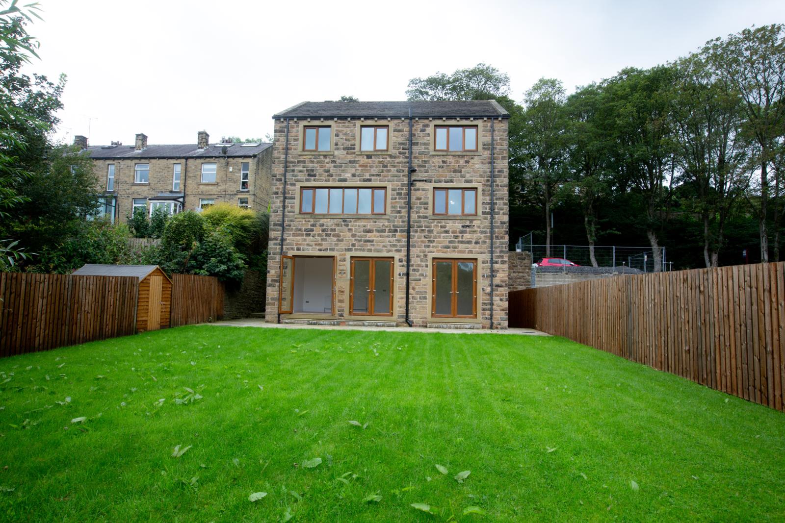 Riverside View, Woodhead Road, Honley HD9 6PP