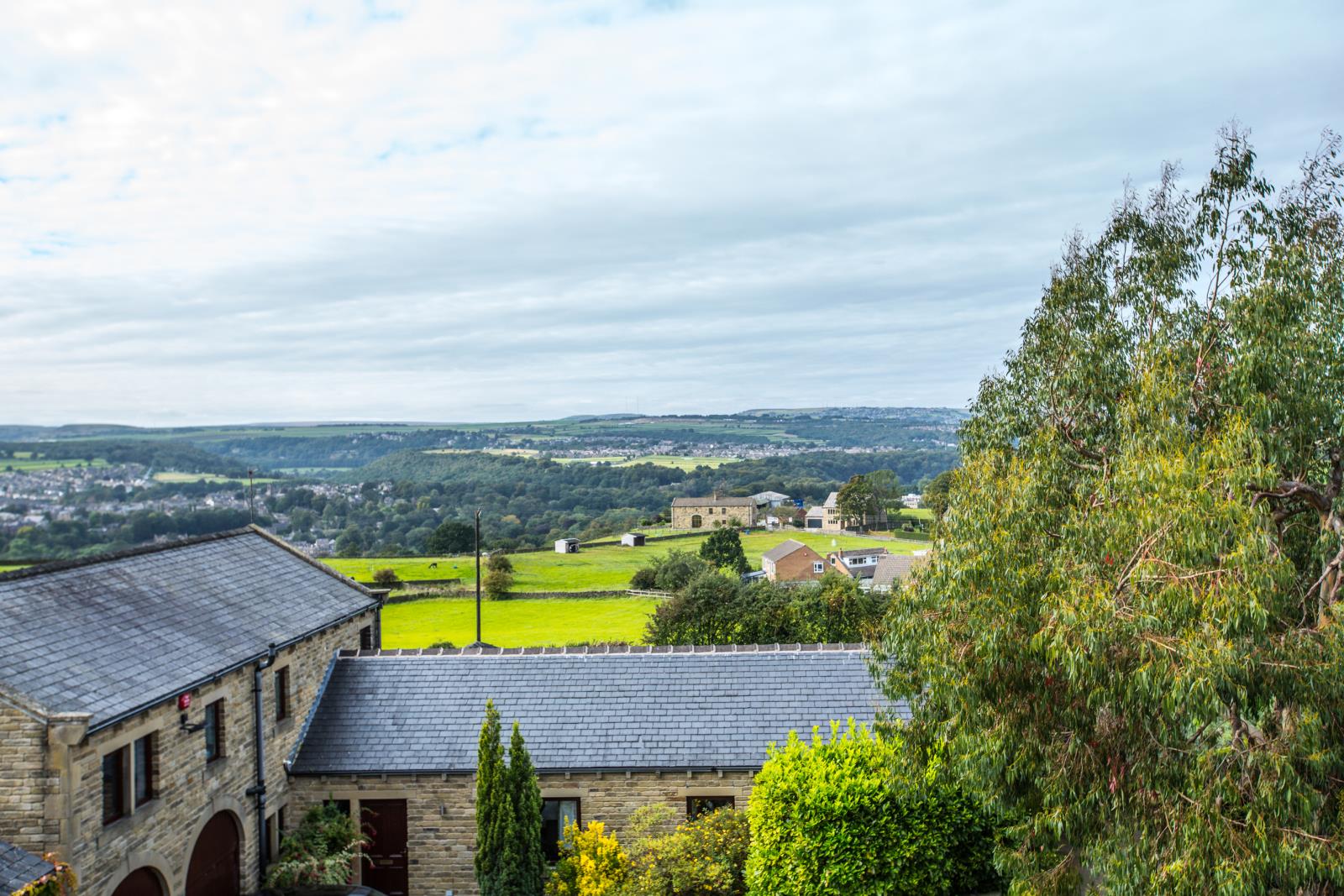 1 The Barn, Hall Ing Lane, Honley HD9 6QX
