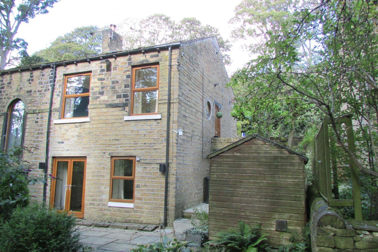 6 North Road, Kirkburton, Huddersfield HD8 0PA