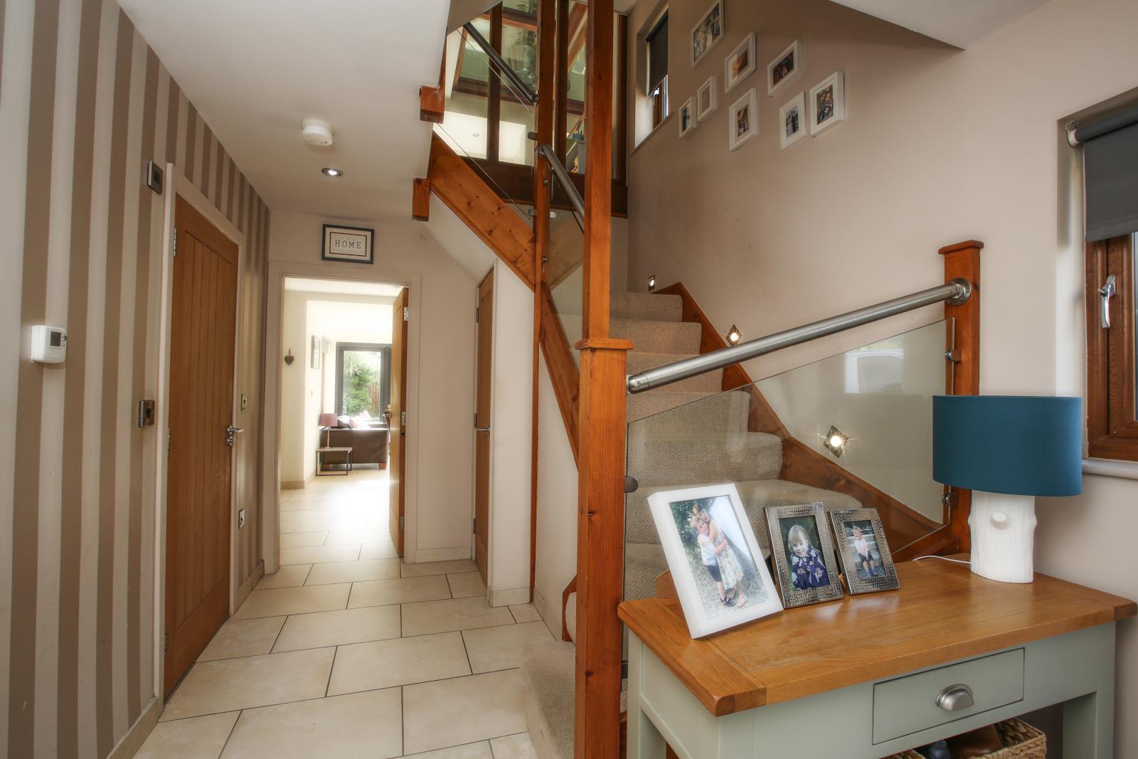 16 Victoria Mills, Holmfirth HD9 2TP