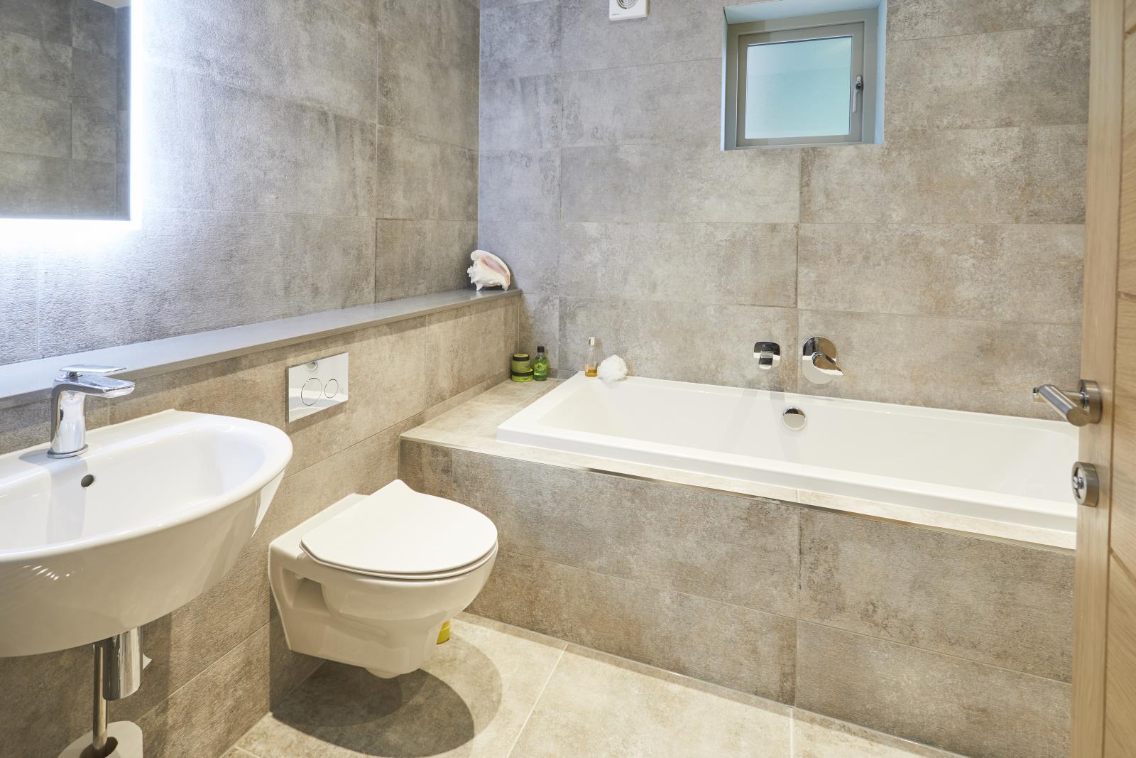 3 Laithe Court, Dobb Top, Holmbridge, HD9 2HU