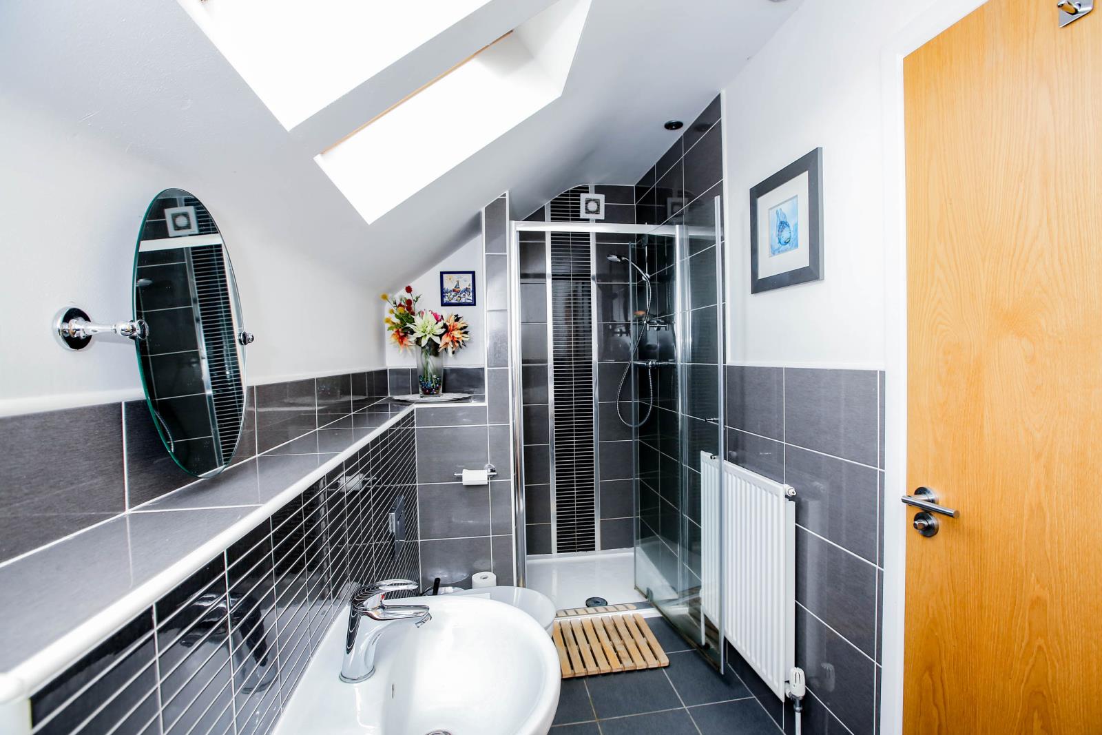 2 Bradshaw Gardens, Honley, Holmfirth, HD9 6BL