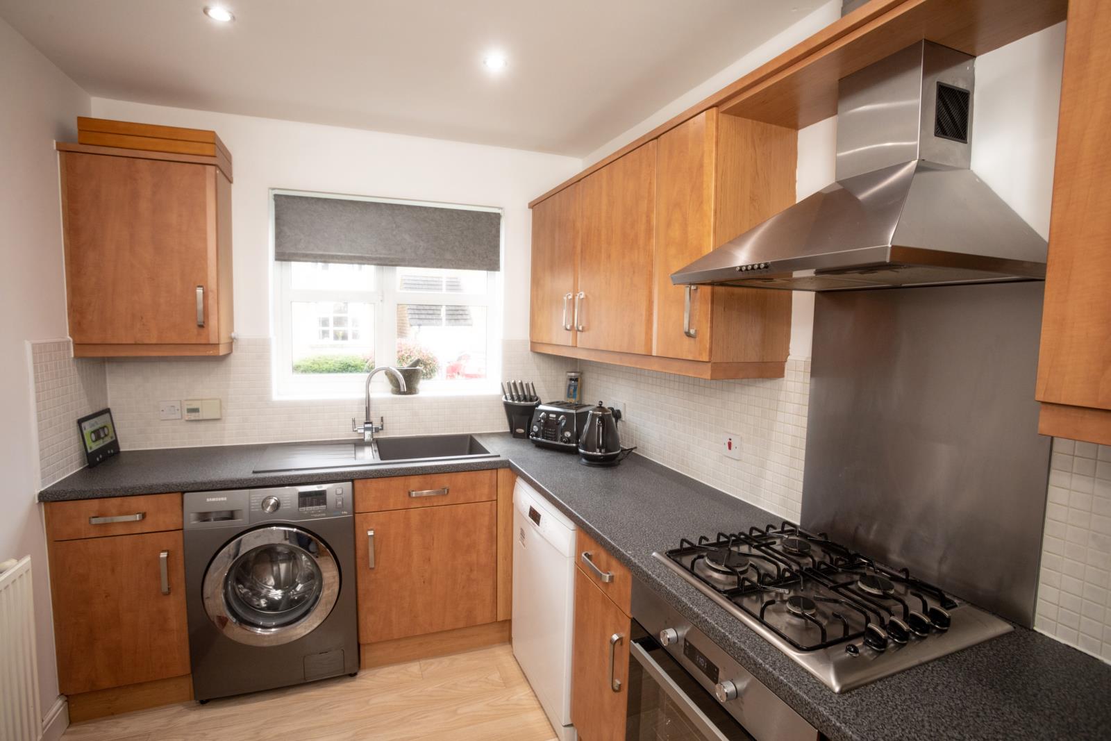 21 Suffolk Rise, Huddersfield, HD2 1ZG