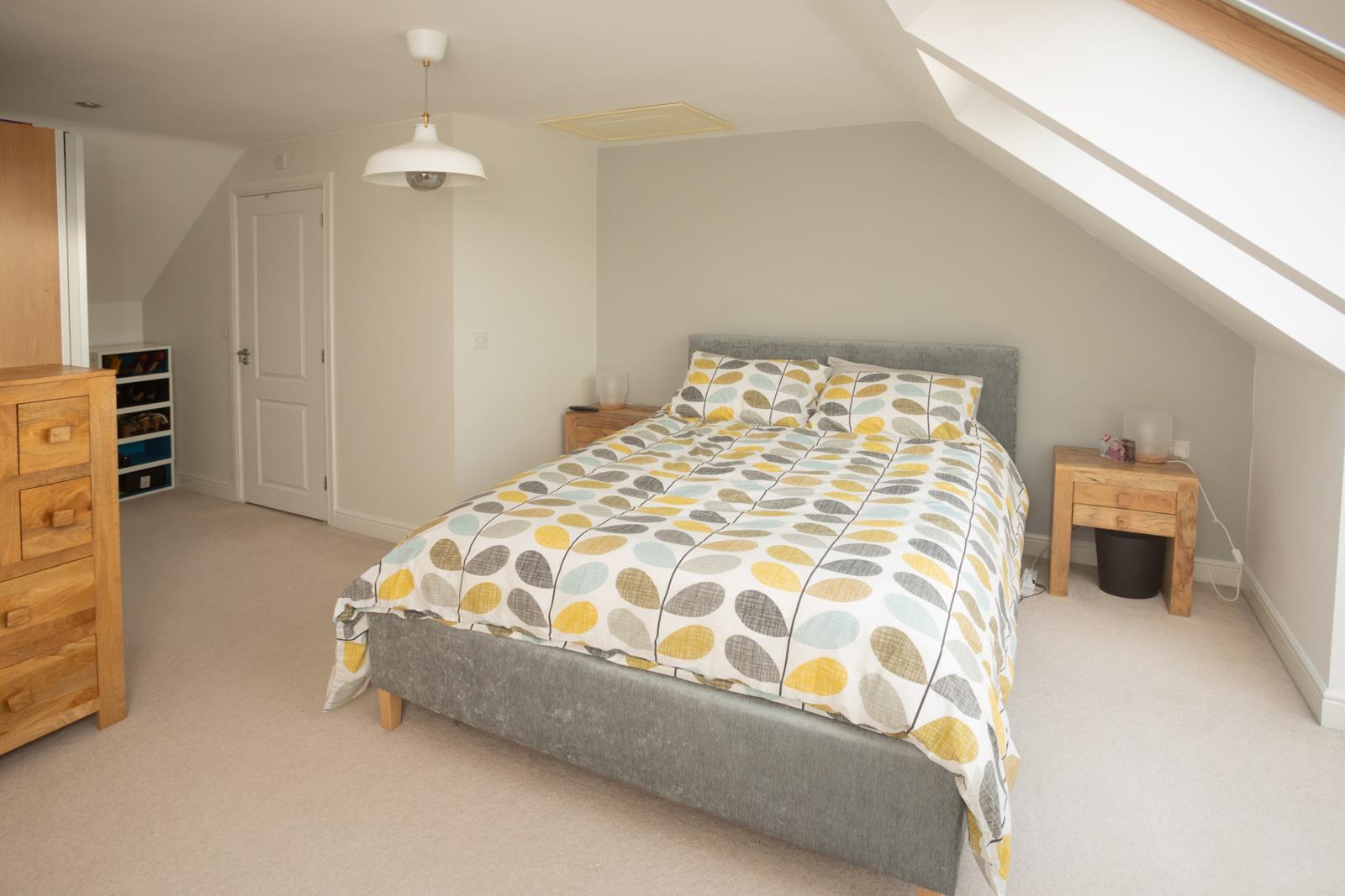 21 Suffolk Rise, Huddersfield, HD2 1ZG