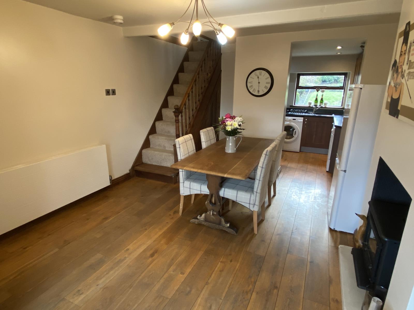 26 Cinderhills Road, Holmfirth, West Yorkshire, HD9 1EH
