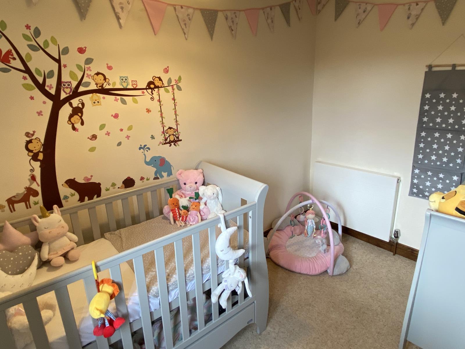 26 Cinderhills Road, Holmfirth, West Yorkshire, HD9 1EH