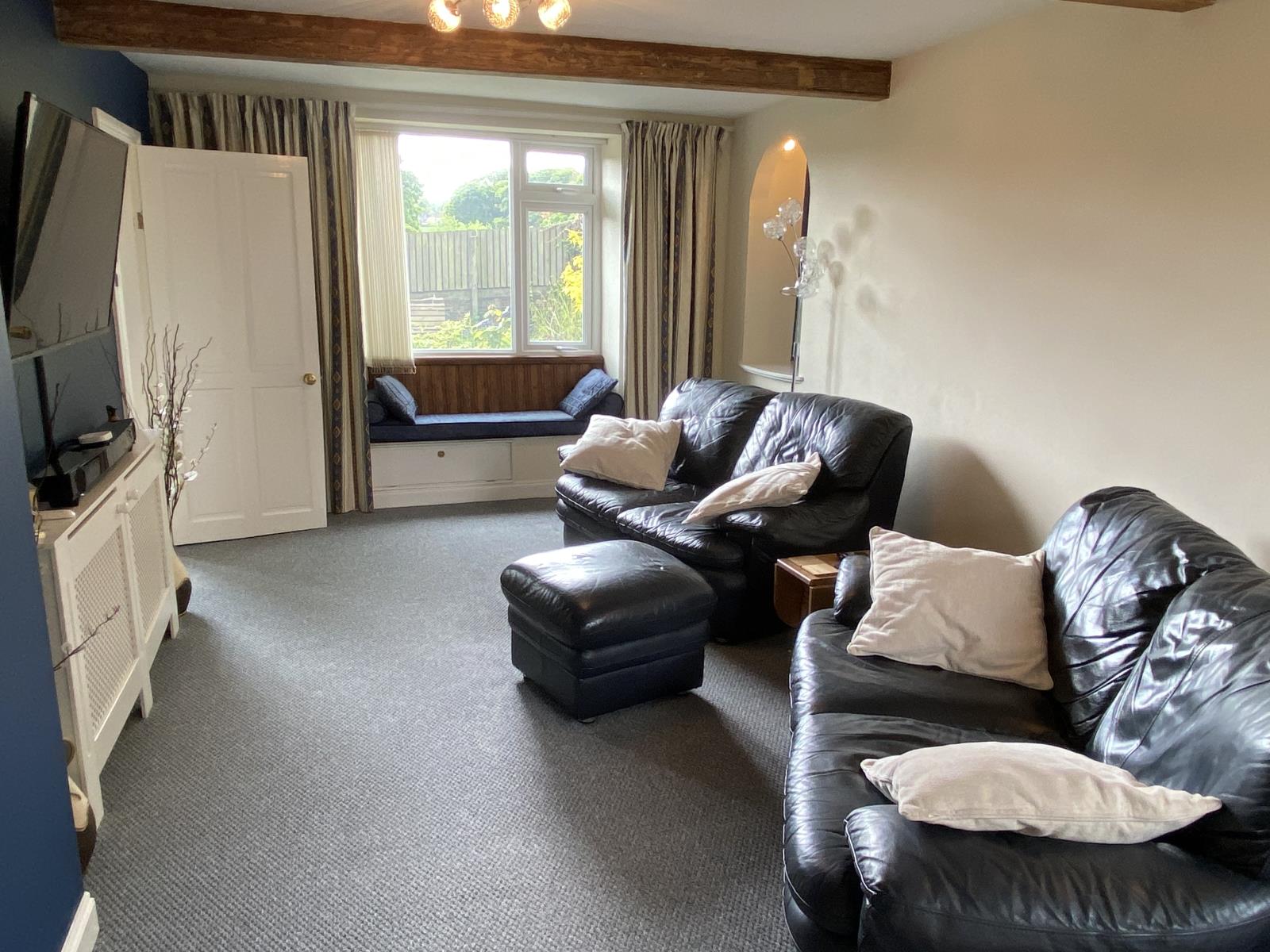 Laurel Cottage, Penistone Road Shelley, Huddersfield, HD8