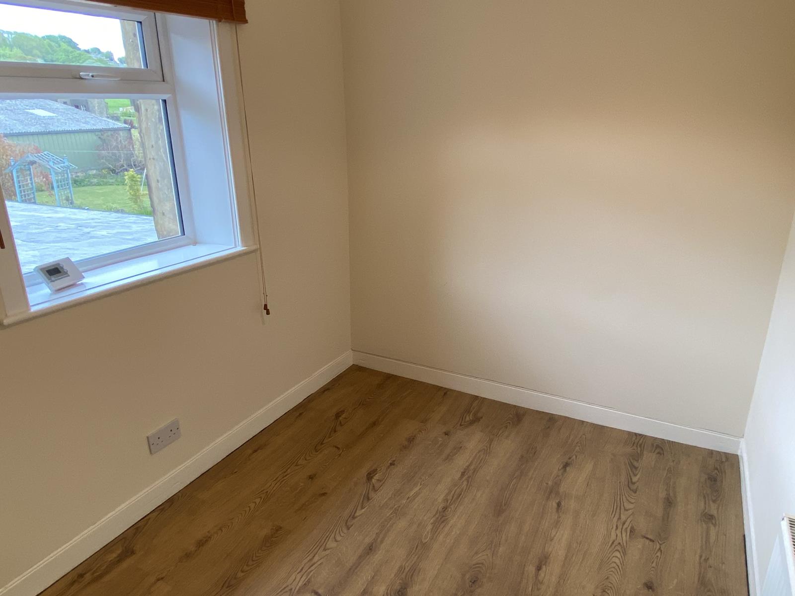 Laurel Cottage, Penistone Road Shelley, Huddersfield, HD8